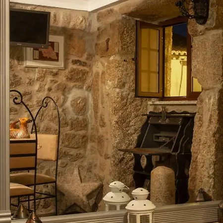 Casa Dos Poetas By Al *