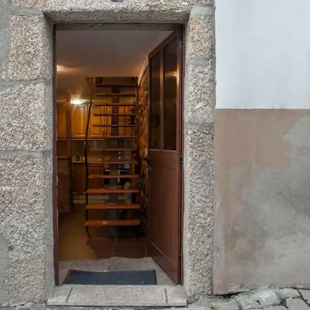 Casa Dos Poetas By Al * Belmonte (Castelo Branco)