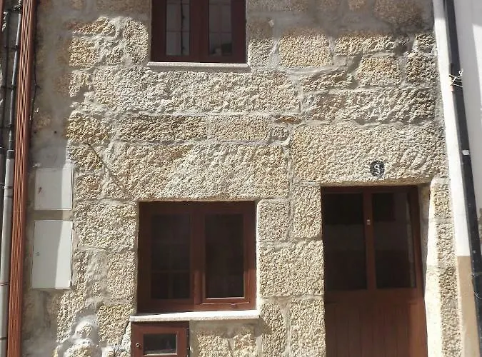 Casa Dos Poetas By Al 別荘 ベルモンテ