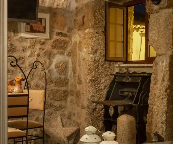 Casa Dos Poetas By Al *