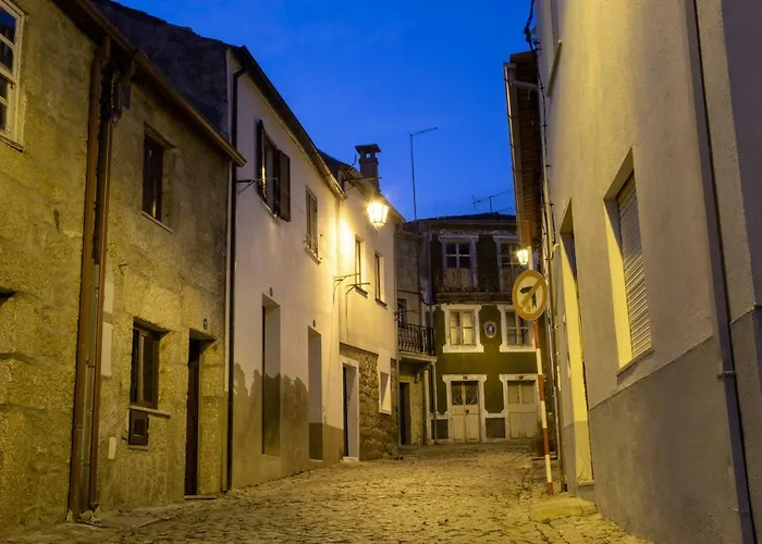 Casa Dos Poetas By Al *