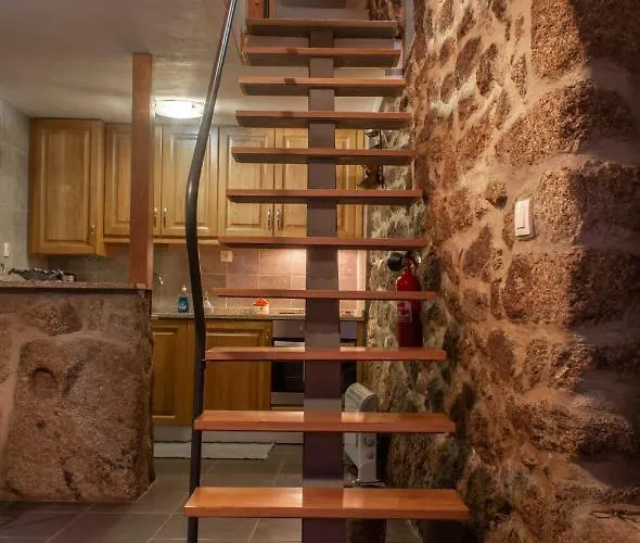 Casa Dos Poetas By Al 別荘 ベルモンテ